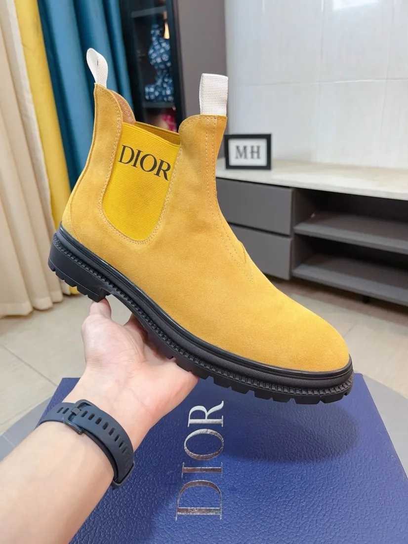 Men's shoes 💰480🌹🌹[Dior] Dior high-top new imported first-layer frosted cowhide ➕Leather lining, designed by European and American masters, perfect shape to create counter quality, solid color raw and wear-resistant outsole, original quality, unique design and beauty, super versatile and very comfortable. High-end without losing taste, fashionable, cold-proof and warm! Absolute focus 38-44 size